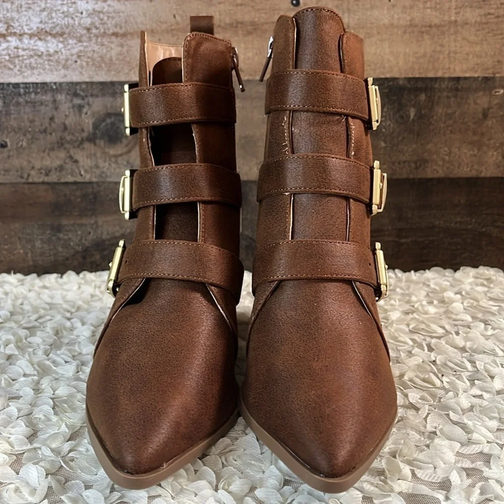 Journee Collection Brown & Gold Buckle Ankle Biker Pointed Booties Size 6 NEW - Picture 2 of 9